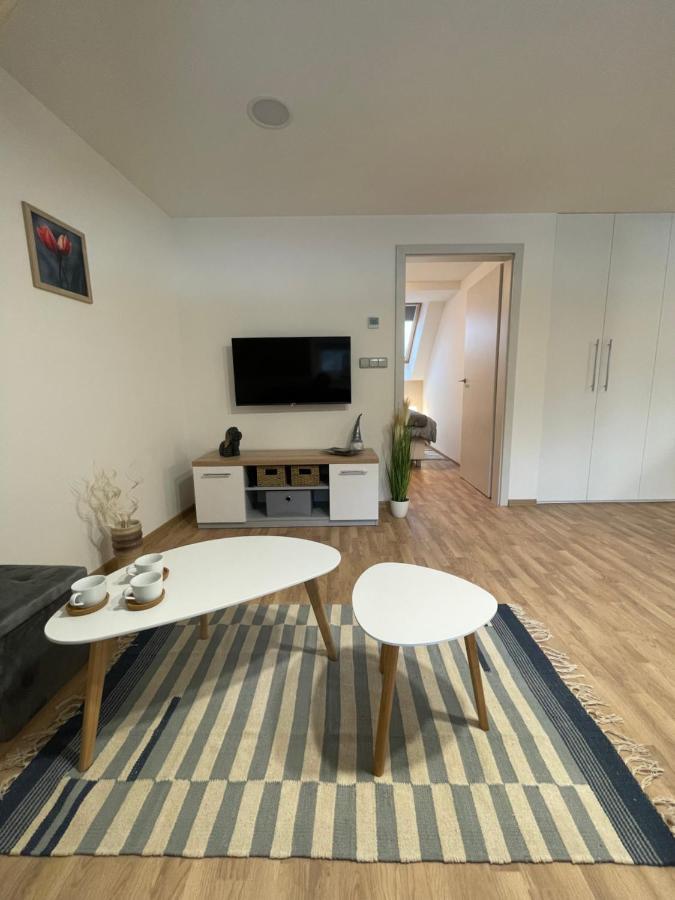 Apartmany Herc ยาคีมอฟ ภายนอก รูปภาพ